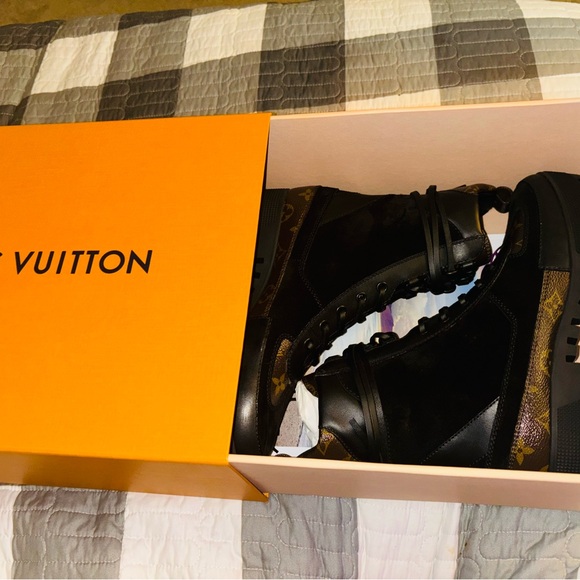 Laureate Platform Desert Boot - Picture 2 of 3